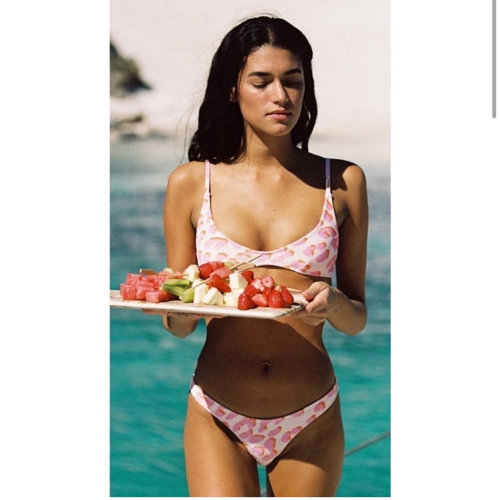 Triangl Bikini size medium!